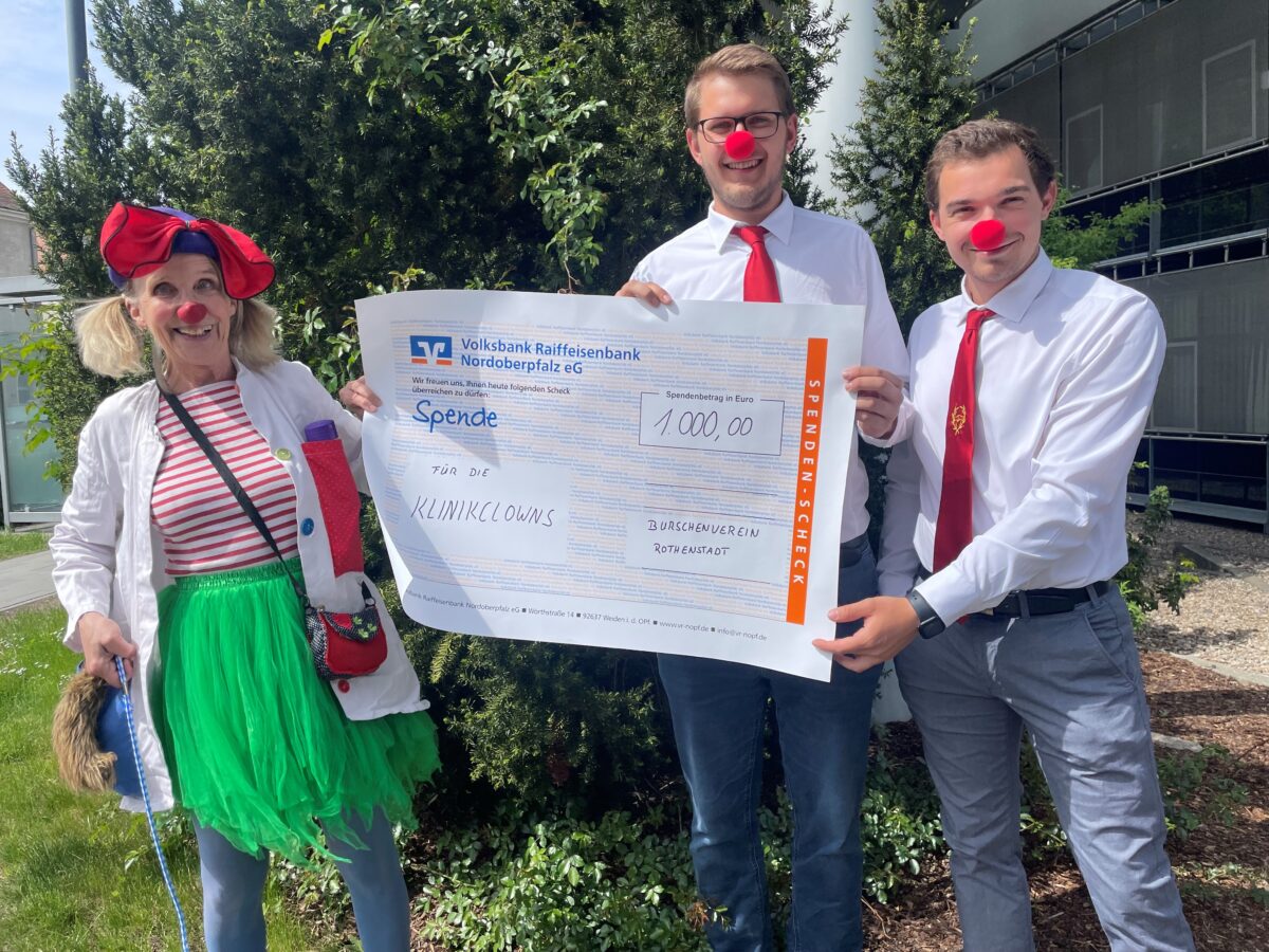 Burschenverein spendet 1000 Euro an KlinikClowns