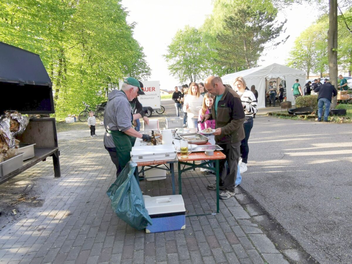 Eslarns Schützen feiern mit Gästen aus Tschechien