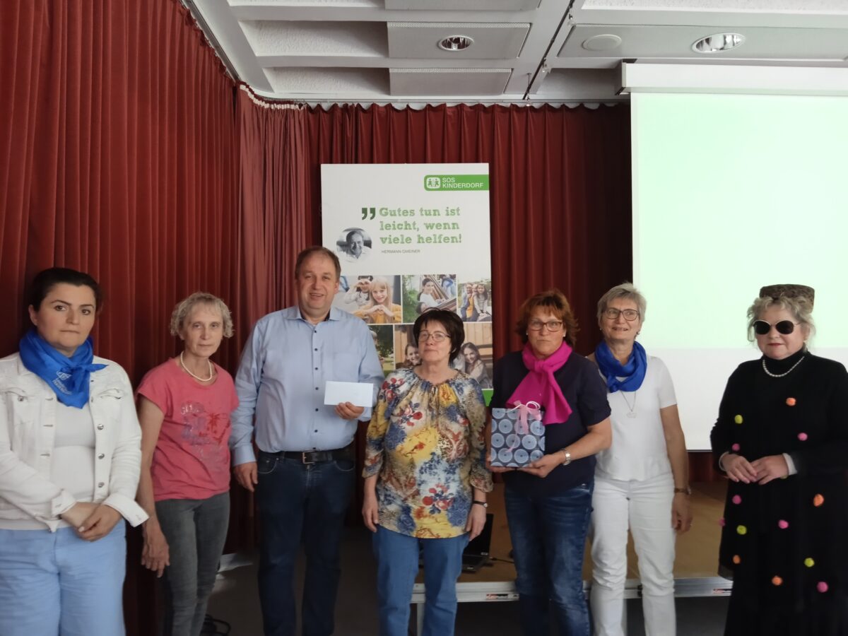 Katholischer Frauenbund Floß beweist viel Herz und spendet an SOS-Kinderdorf