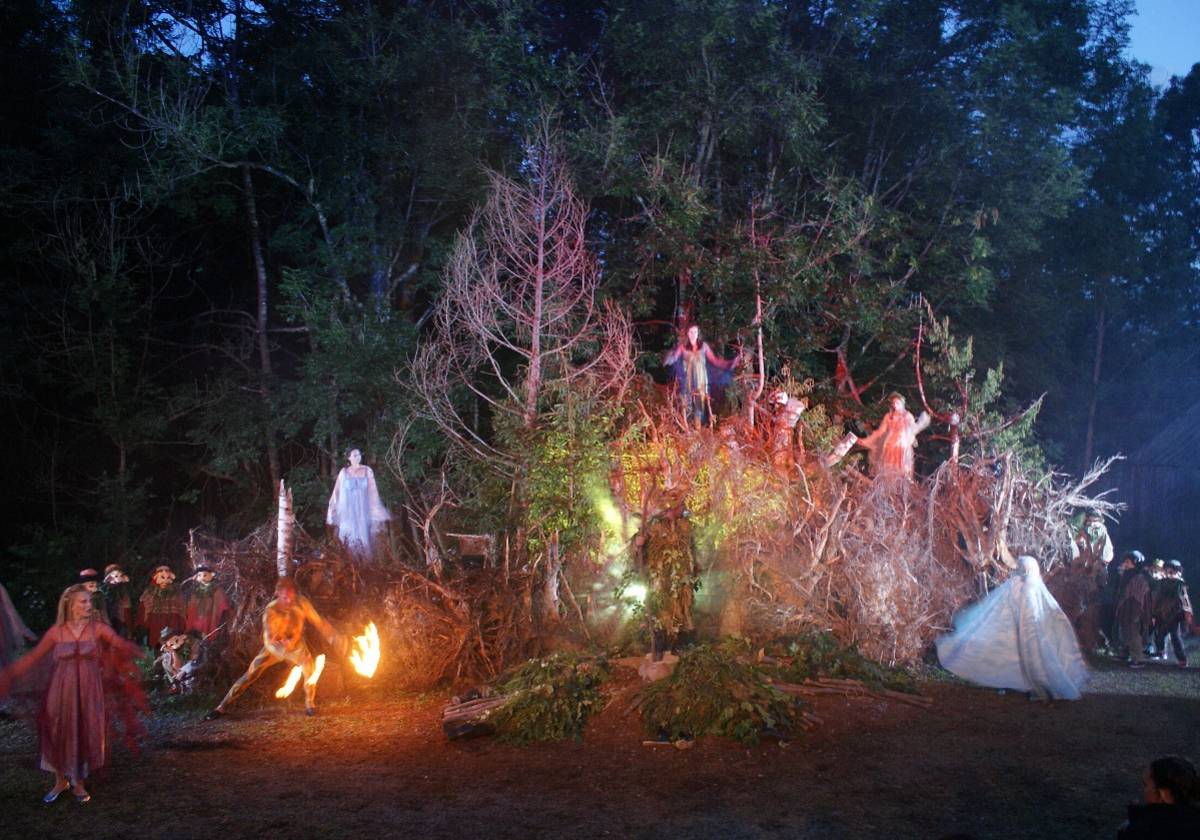 "Irrlichter" - Ein fantasievolles Theaterstück in Schönsee erleben