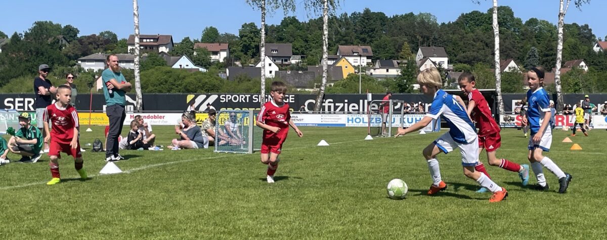 Jugendfußballturnier in Rieden lockt mit buntem Programm