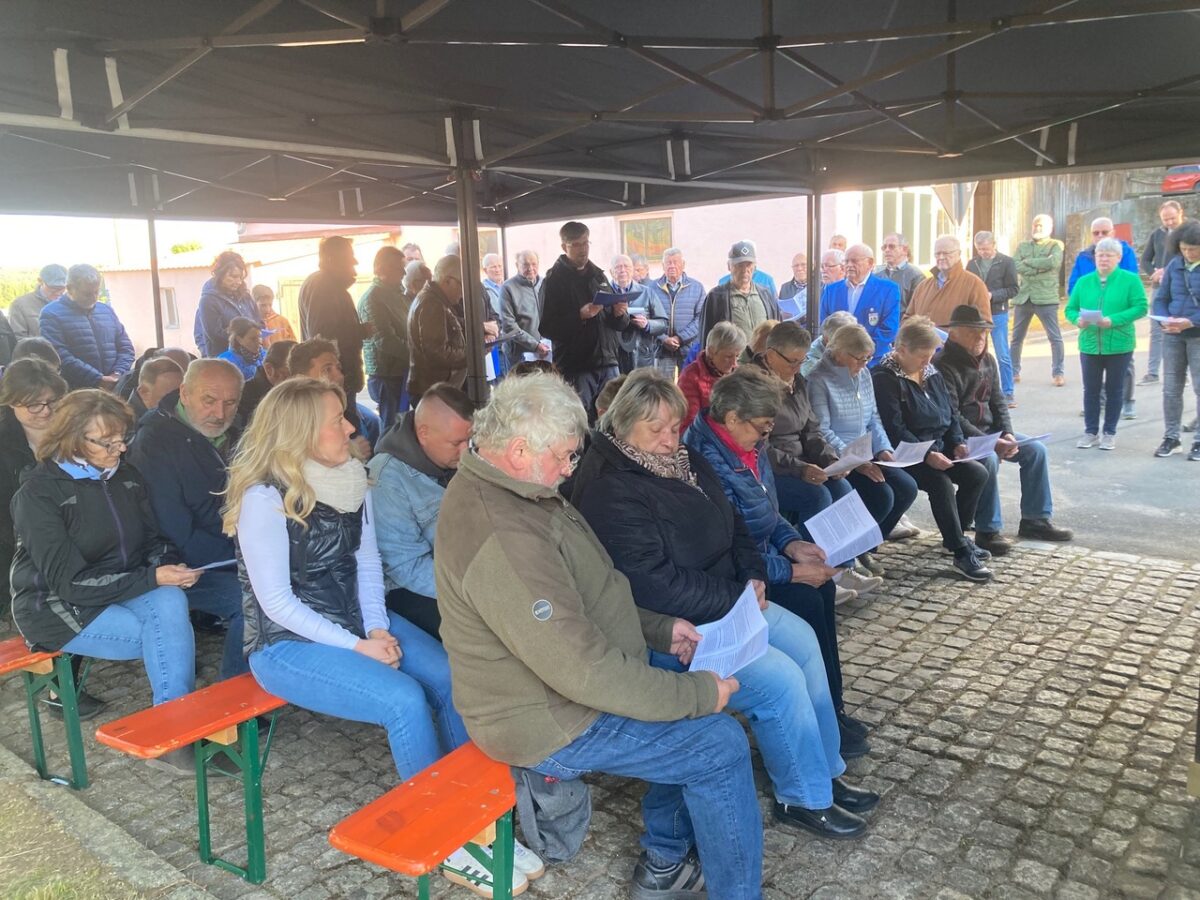 Maiandacht in Preppach vereint Gläubige und stärkt Gemeinschaft