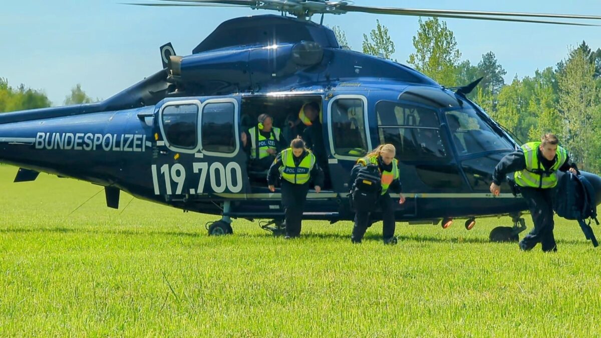 Sprungfahndung an der Grenze: Wenn die Bundespolizei per Hubschrauber kommt