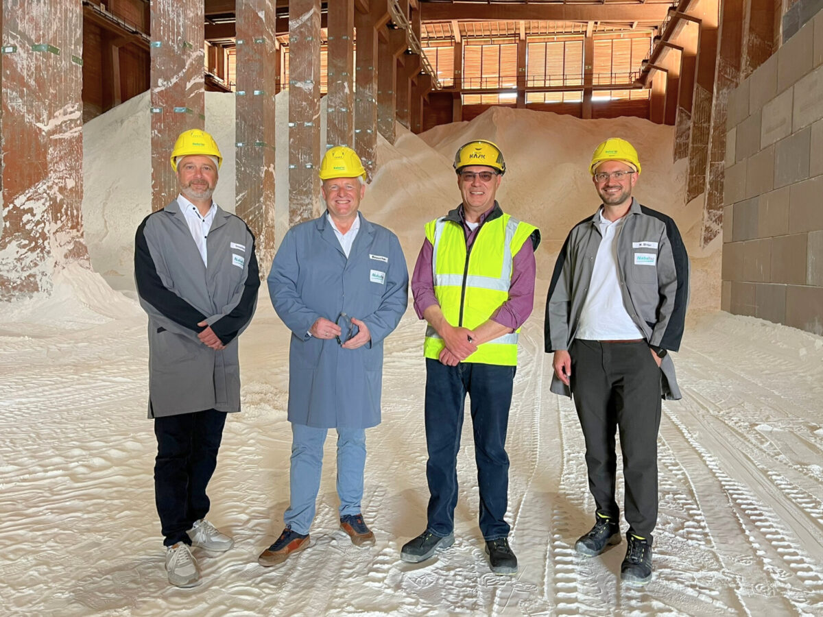 Schwandorf fördert lokale Wirtschaft mit Nabaltec-Besuch