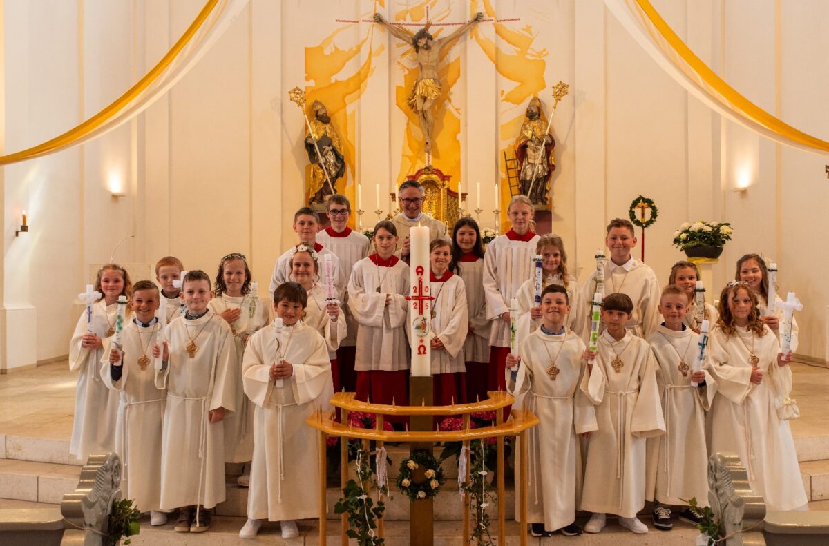 Waidhaus feiert Erstkommunion mit großer Gemeinschaft