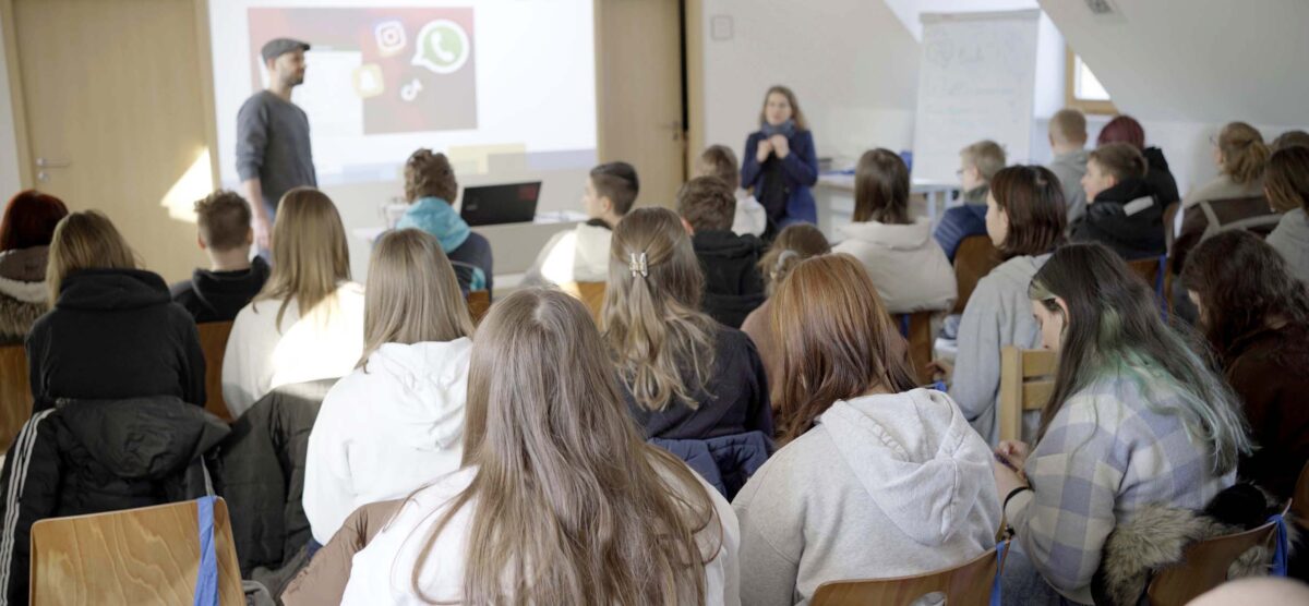 Weiden stärkt Medienkompetenz bei Schülern