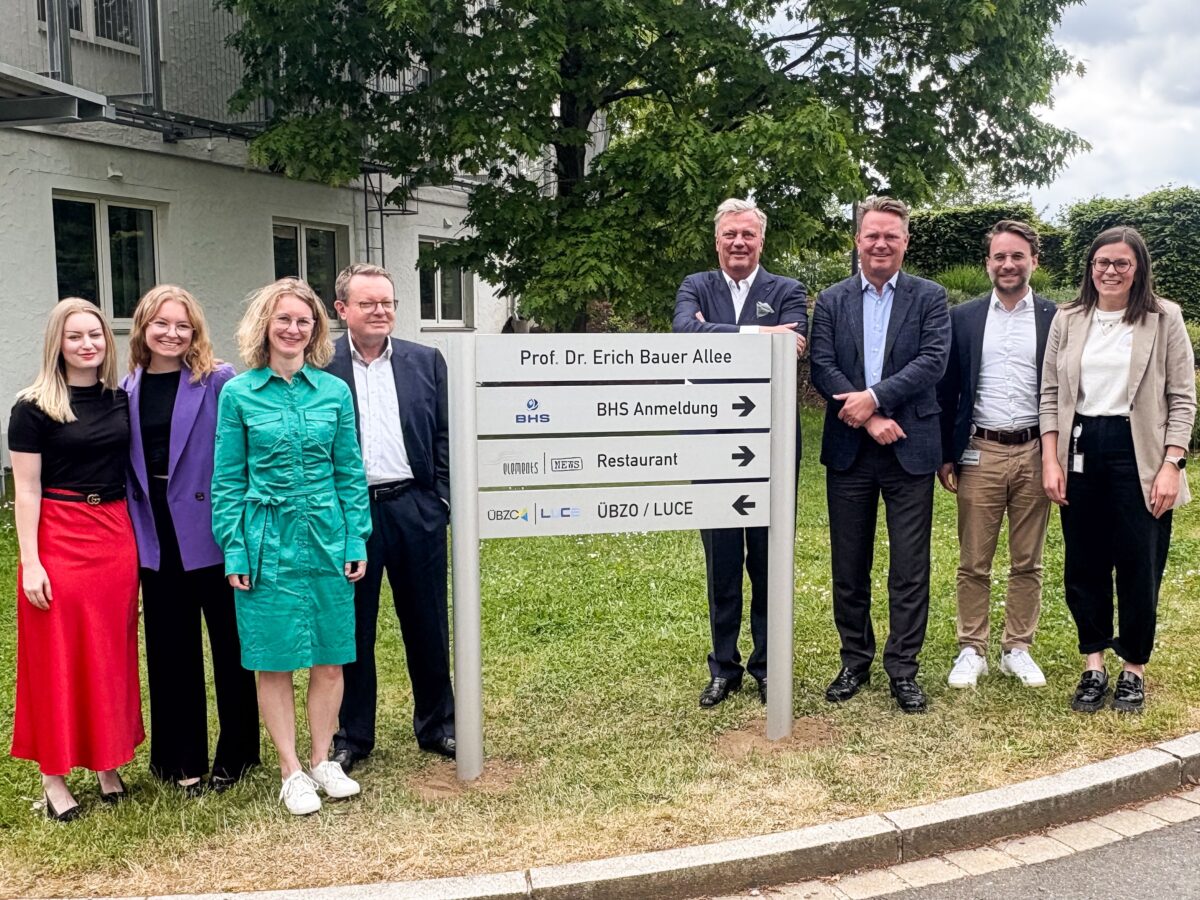 Wegbereiter der Wissensregion Oberpfalz Prof. Dr. Erich Bauer geht in den Ruhestand