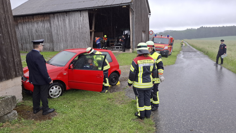 12 neue Truppführer in Friedersreuth ausgebildet