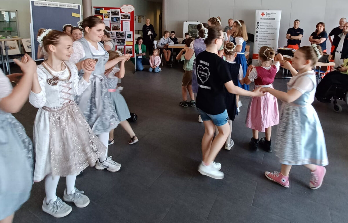 Kirwaverein unterstützt die Nachbarschaftshilfe Weiherhammer