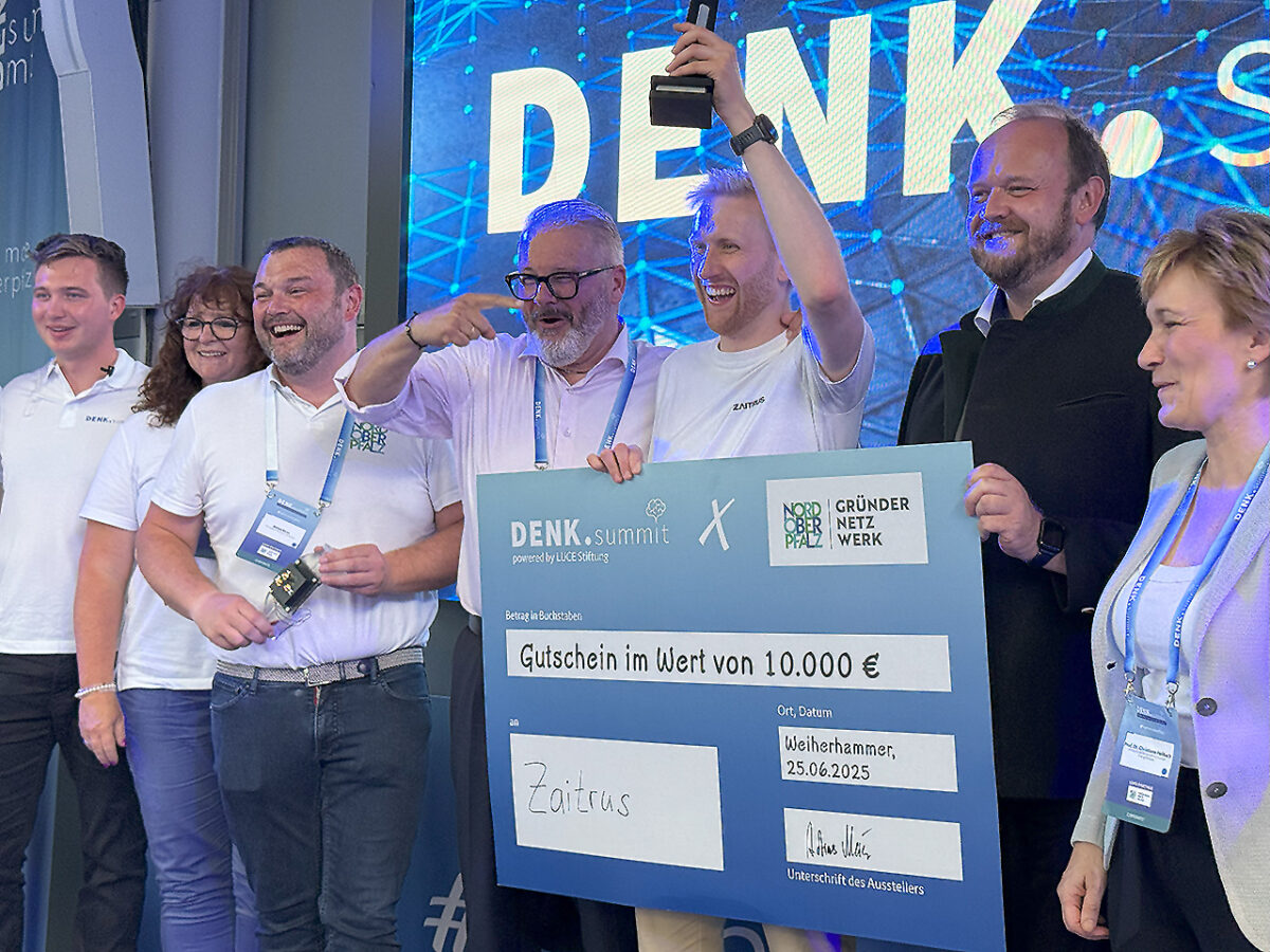 DENK.summit 2025 verleiht Flügel: Weiherhammer als Sommerhöhle der Löwen