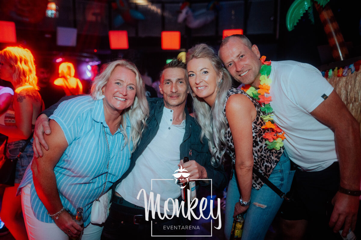 Legendäre Ü30 Summer Edition begeistert mit XXL Outdoor Area in der Monkey Eventarena