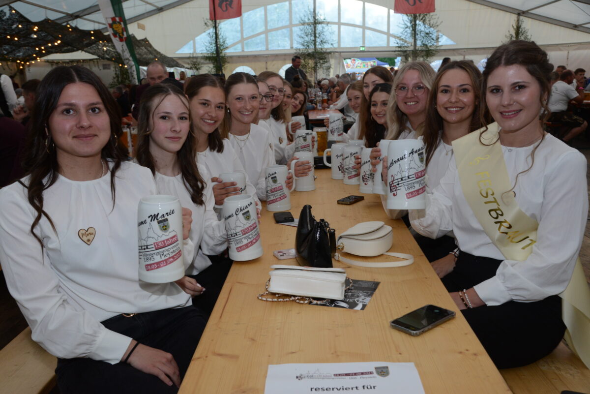 Feierstimmung: Jubiläum des MGV Pleystein