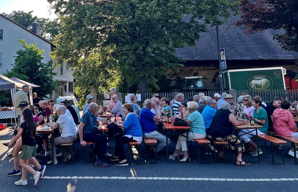 Schirmitz feiert ausgelassen sein 12. Dorffest