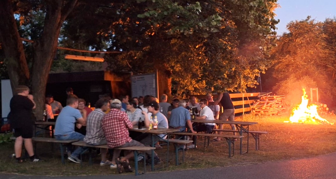 Dorfgemeinschaft Frauenricht feiert Sonnwende