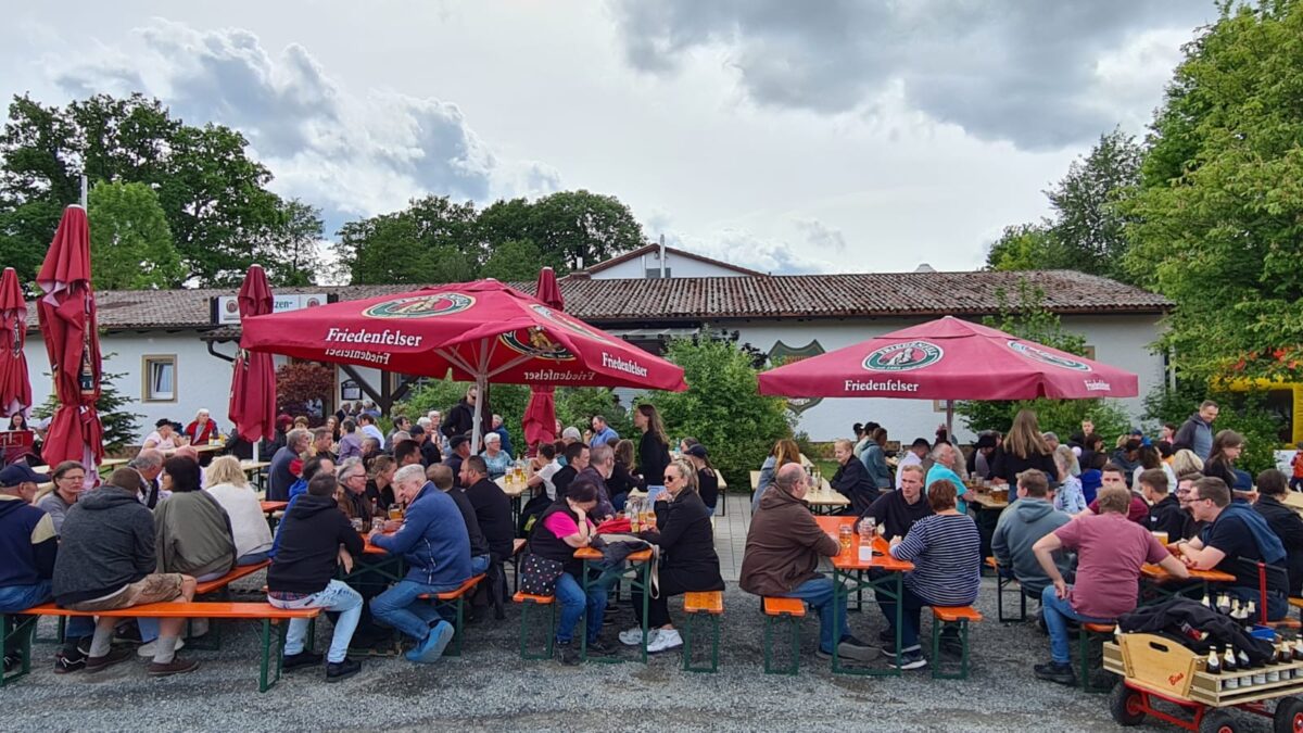 Fröhliche Vatertagsfeier bei Kastler Sportschützen