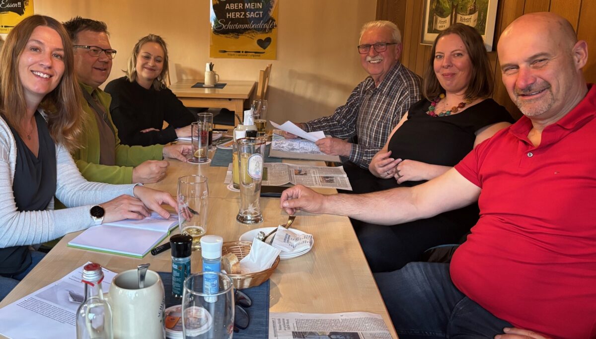 Grüner Stammtisch fördert lokalen Naturschutz in Wackersdorf