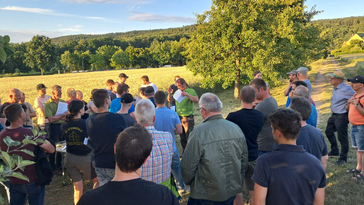 Innovationen im Pflanzenschutz begeistern über 100 Landwirte