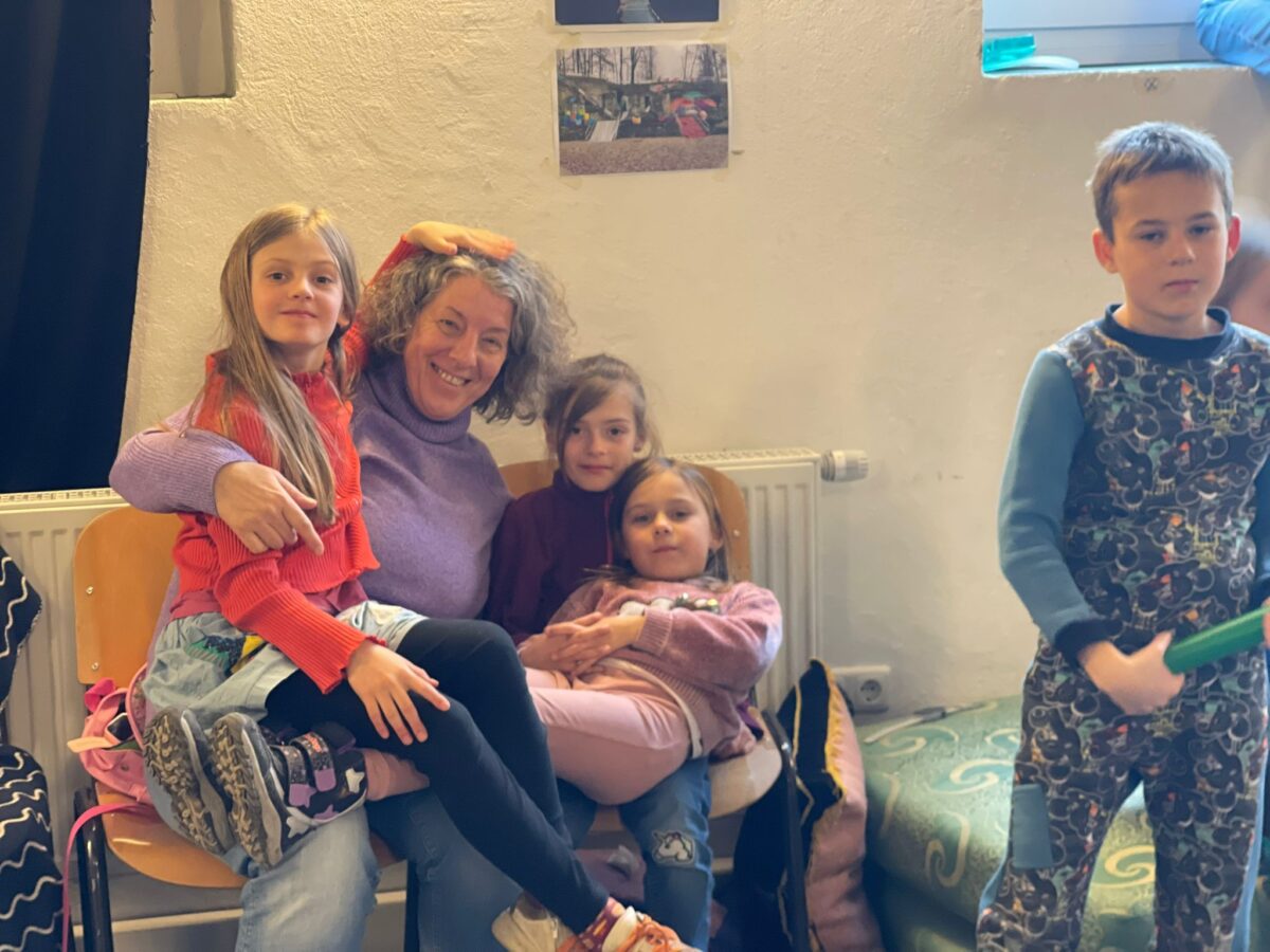 OVIGO rettet Kindertheaterstück des LTO - Aufführung im Freilandmuseum