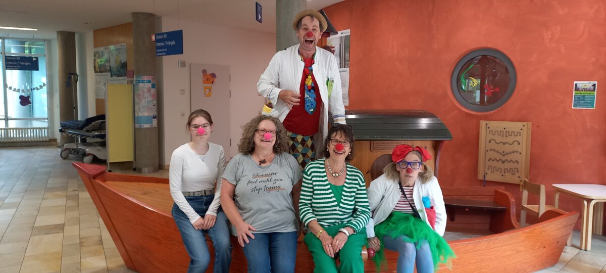 Pfarrgemeinderat Störnstein spendet an KlinikClowns