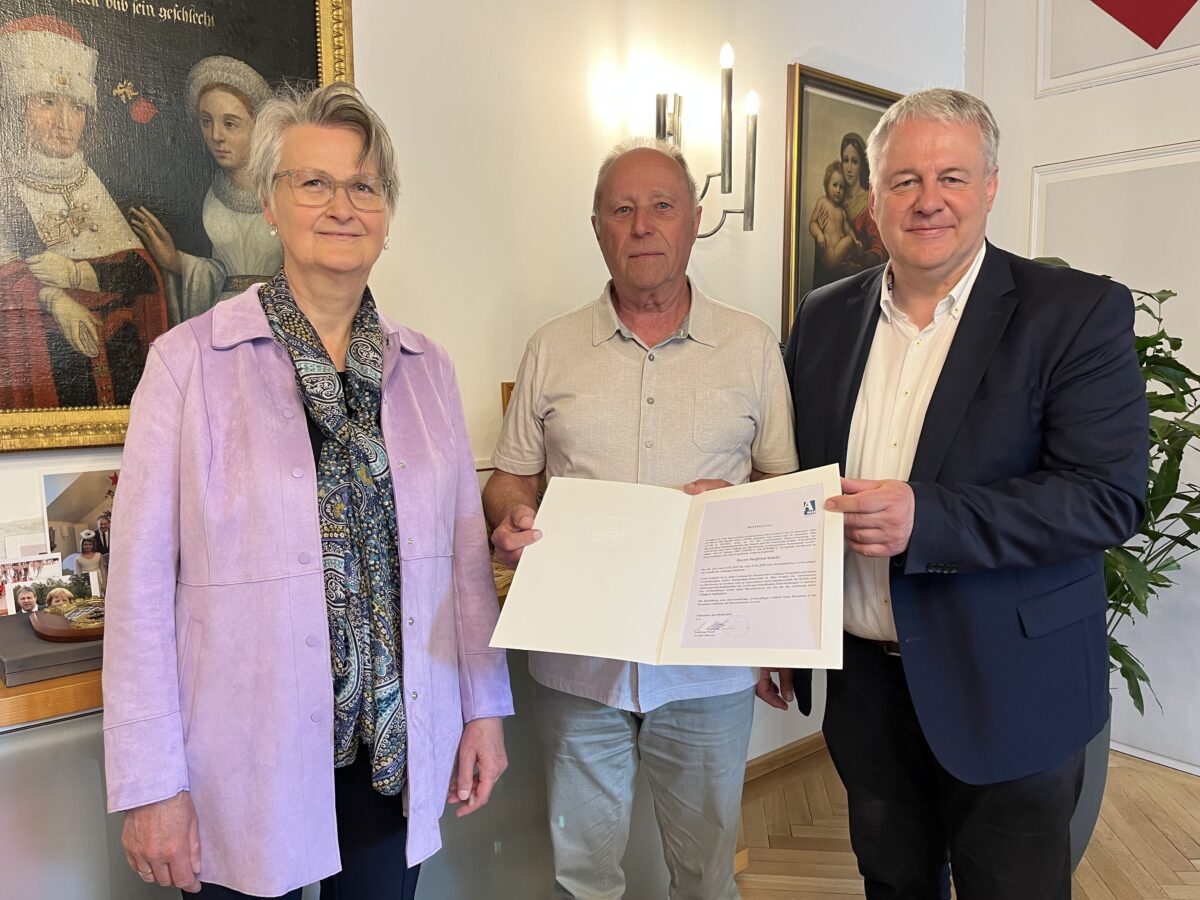 Siegfried Scholz erneut als Kreisarchivpfleger bestellt