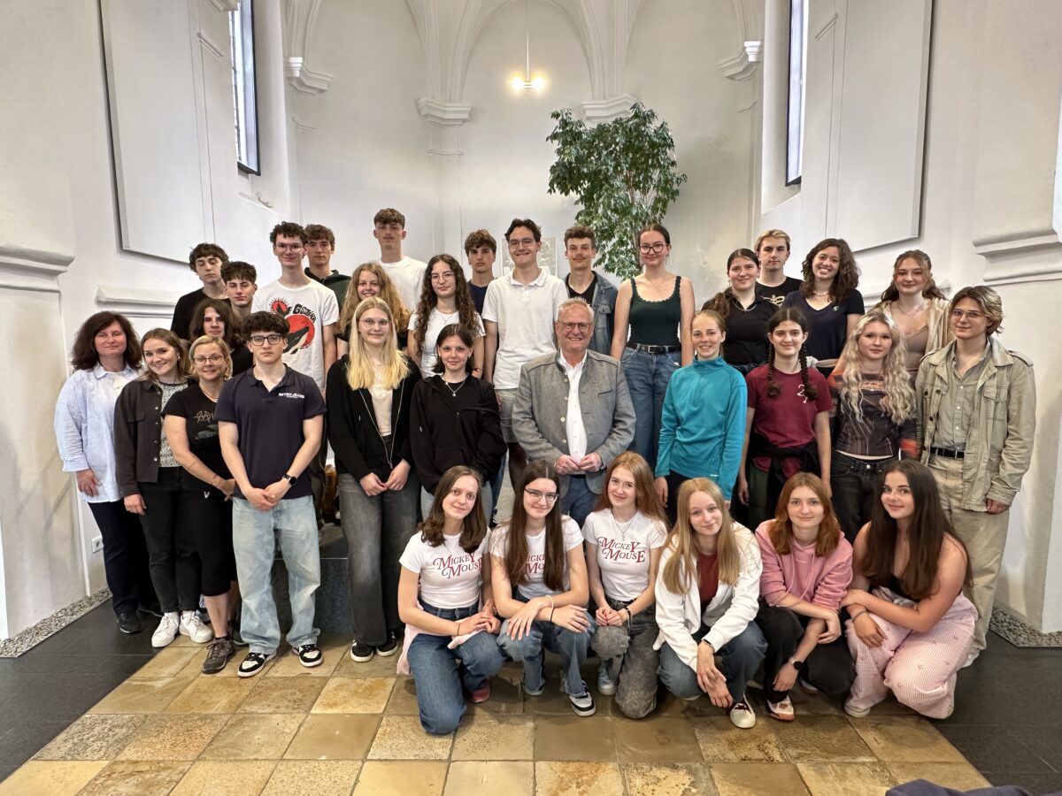 Tschechische Gastschüler erkunden Schwandorf