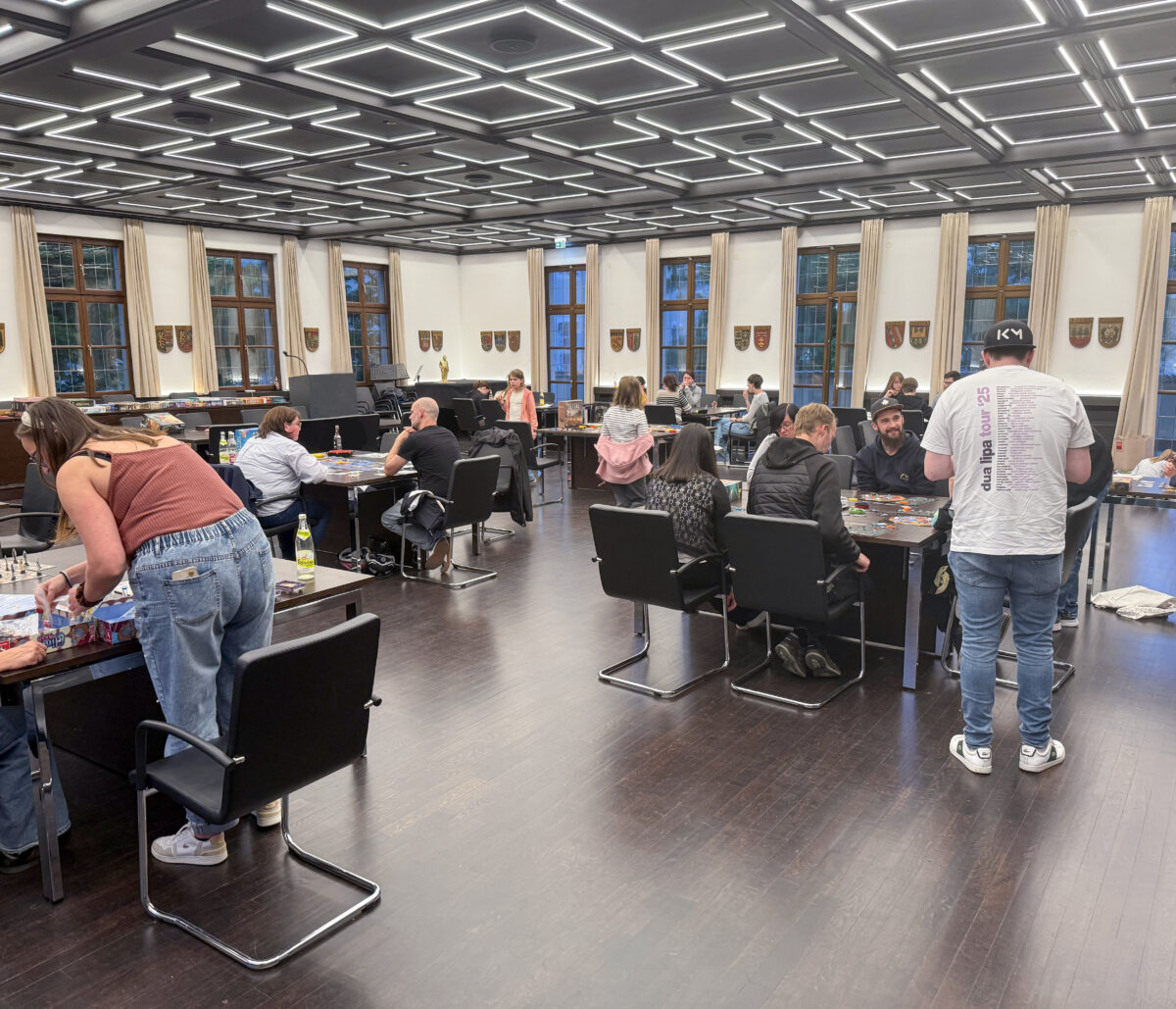 Über 60 bei erfolgreicher Boardgames-Night in Tirschenreuth