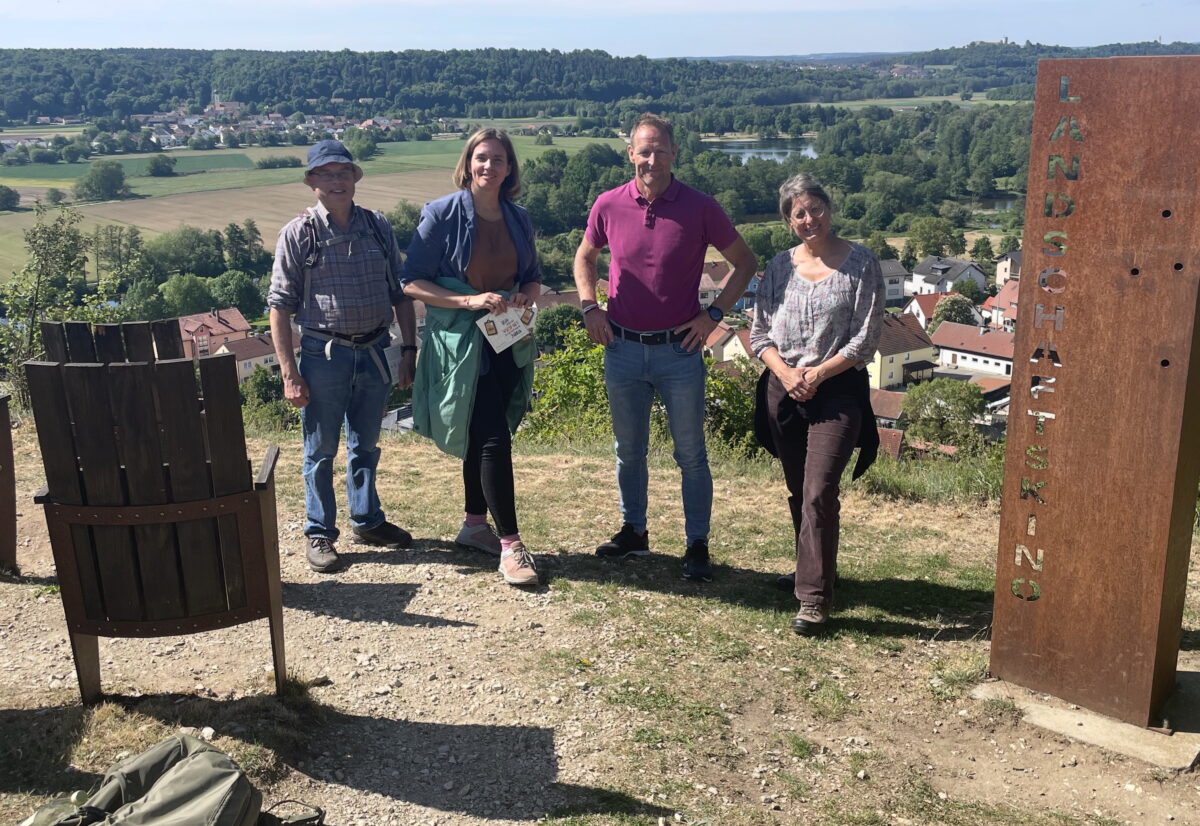 Laura Weber besucht Landschaftspflegeverband Schwandorf