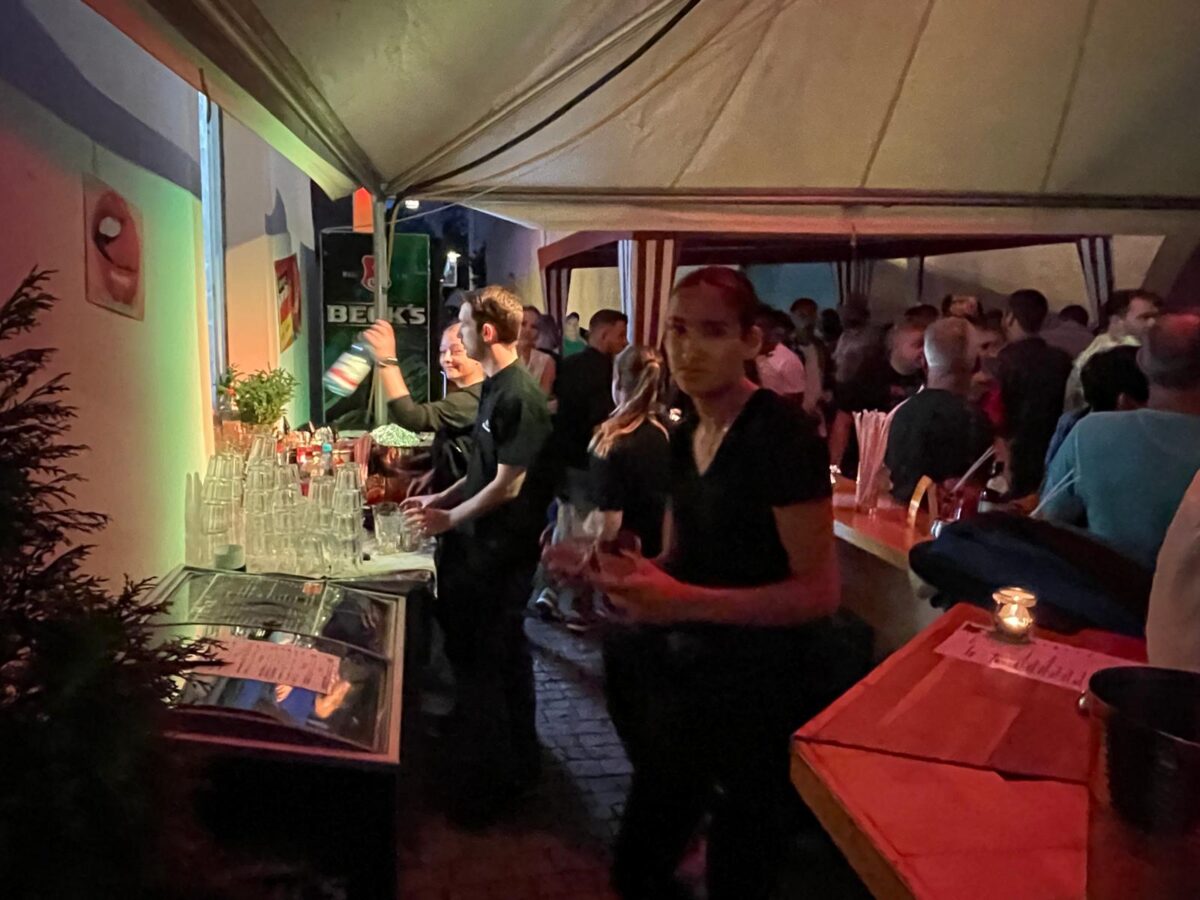 Weiden feiert: Straßenfest in der Fleischgasse wird zum Kultevent