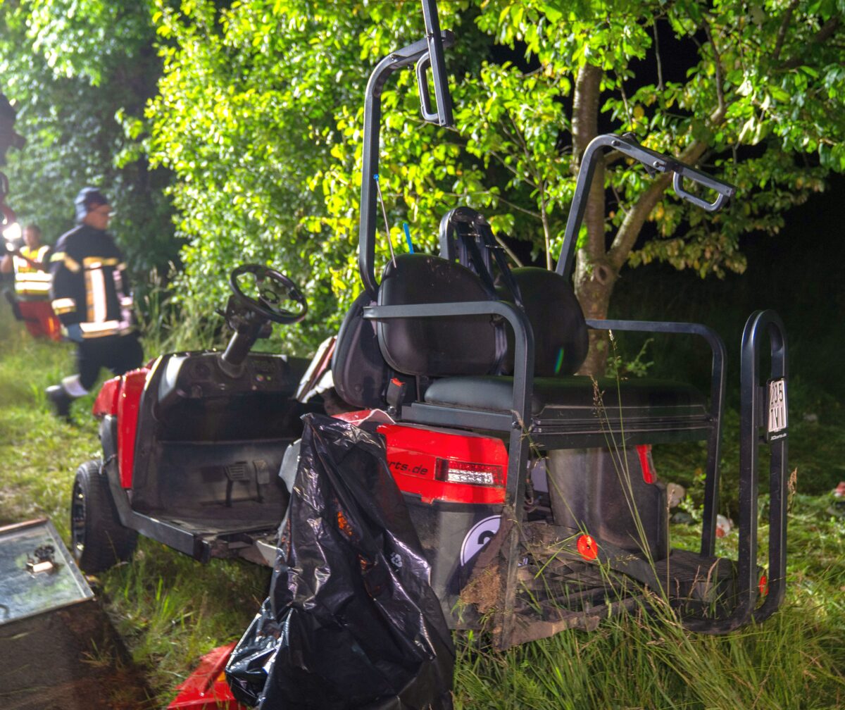 Zwei Jugendliche sterben bei nächtlicher Fahrt mit Golfcart im Landkreis Schwandorf