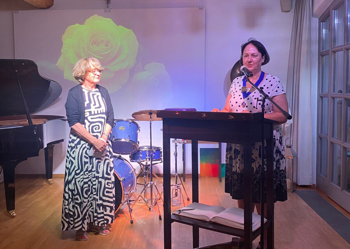 Präsidentenwechsel beim Inner Wheel Club Weiden: Sibille Petzold übernimmt