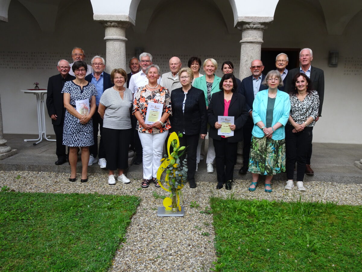 Pfreimd: Ehrungen und Musik beim Jubiläum des Gesangvereins