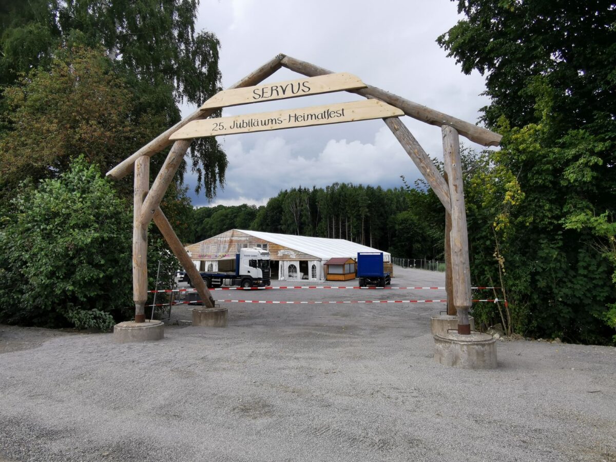 opf-echo-heimatfestzelt (1).jpg