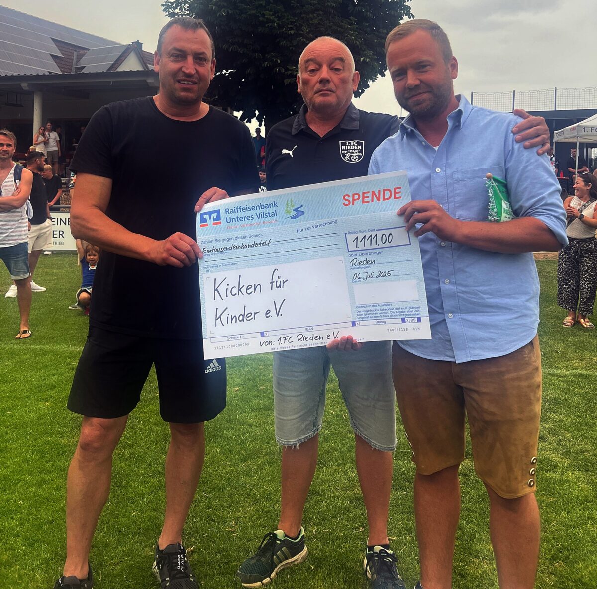 FC Rieden unterstützt  "Kicken für Kinder e. V."