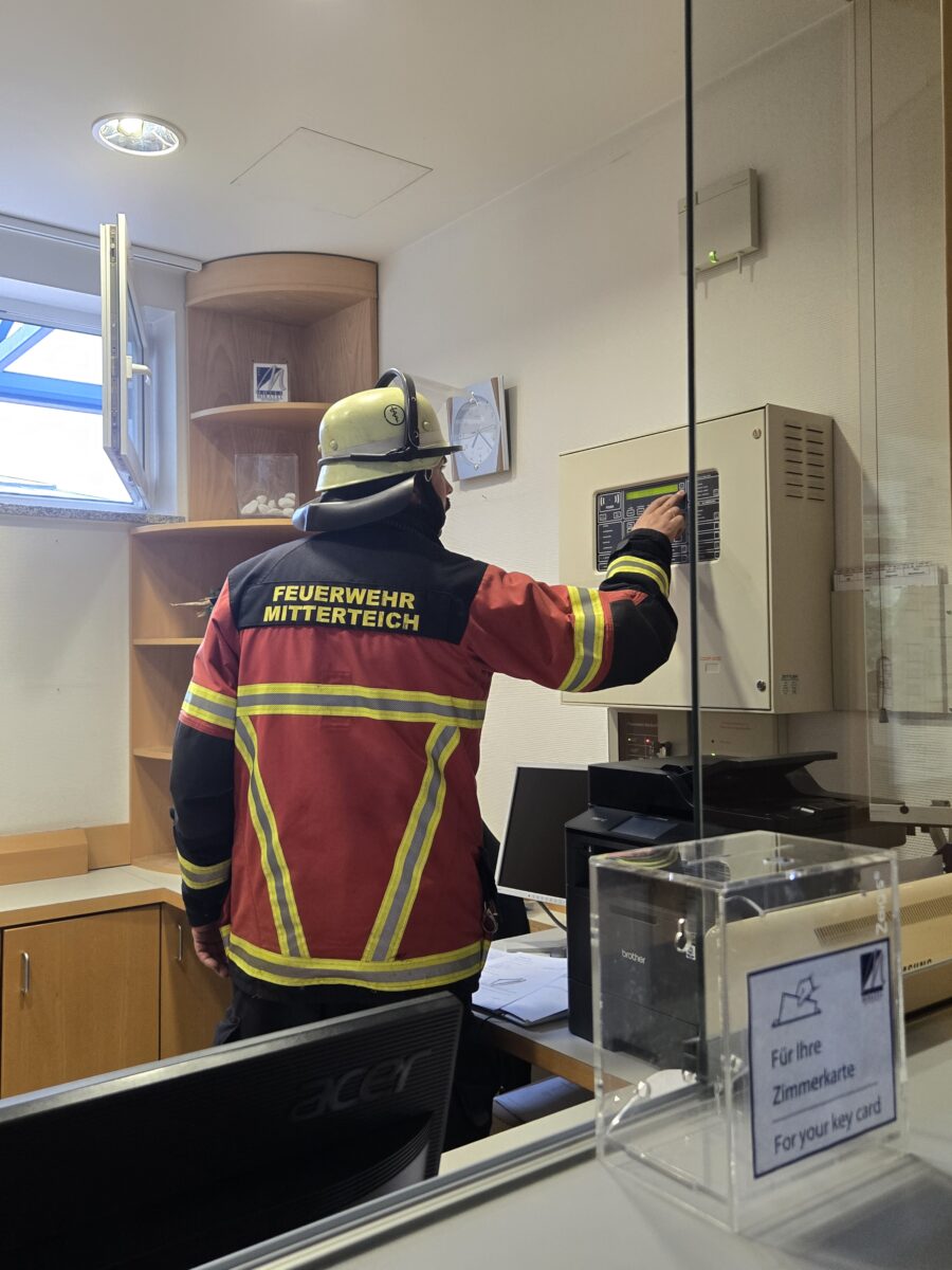 Feuerwehr Mitterteich trainierte am Hotel Miratel – Einsatzübungen für den Ernstfall