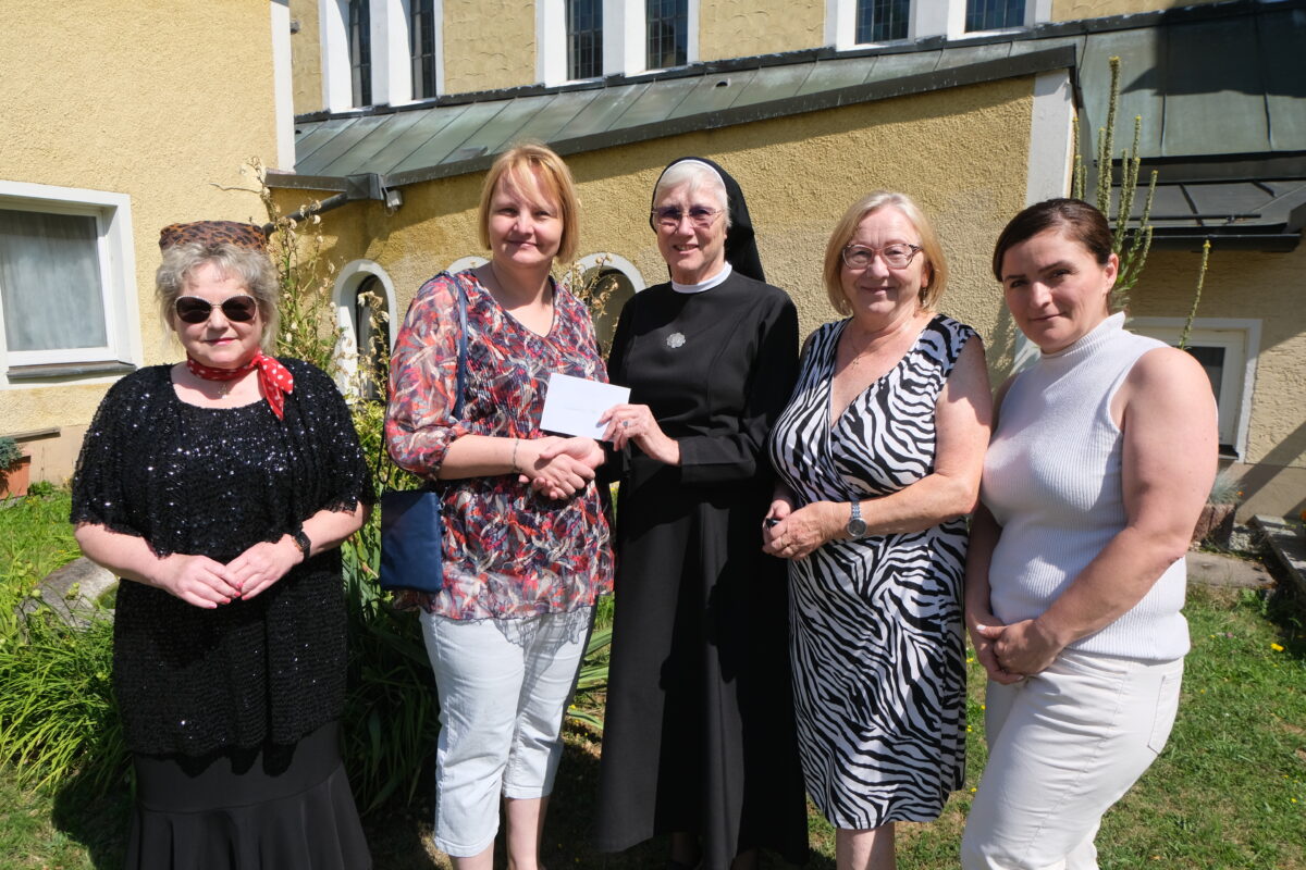Floßer Frauenunion unterstützt Schwester Ellen in Südafrika