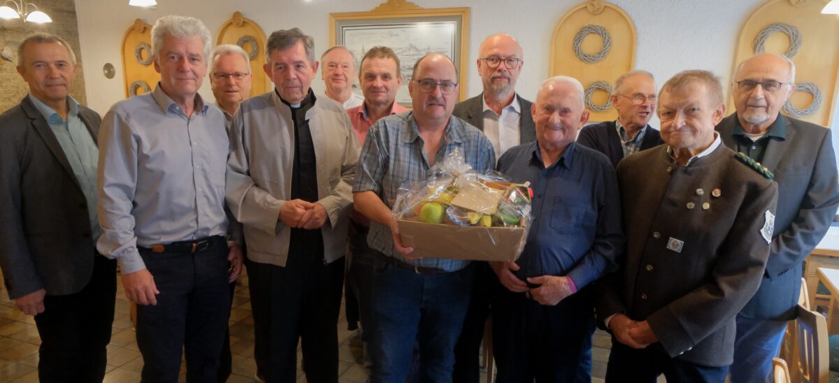 Hans Höning feiert 90. Geburtstag in Floß