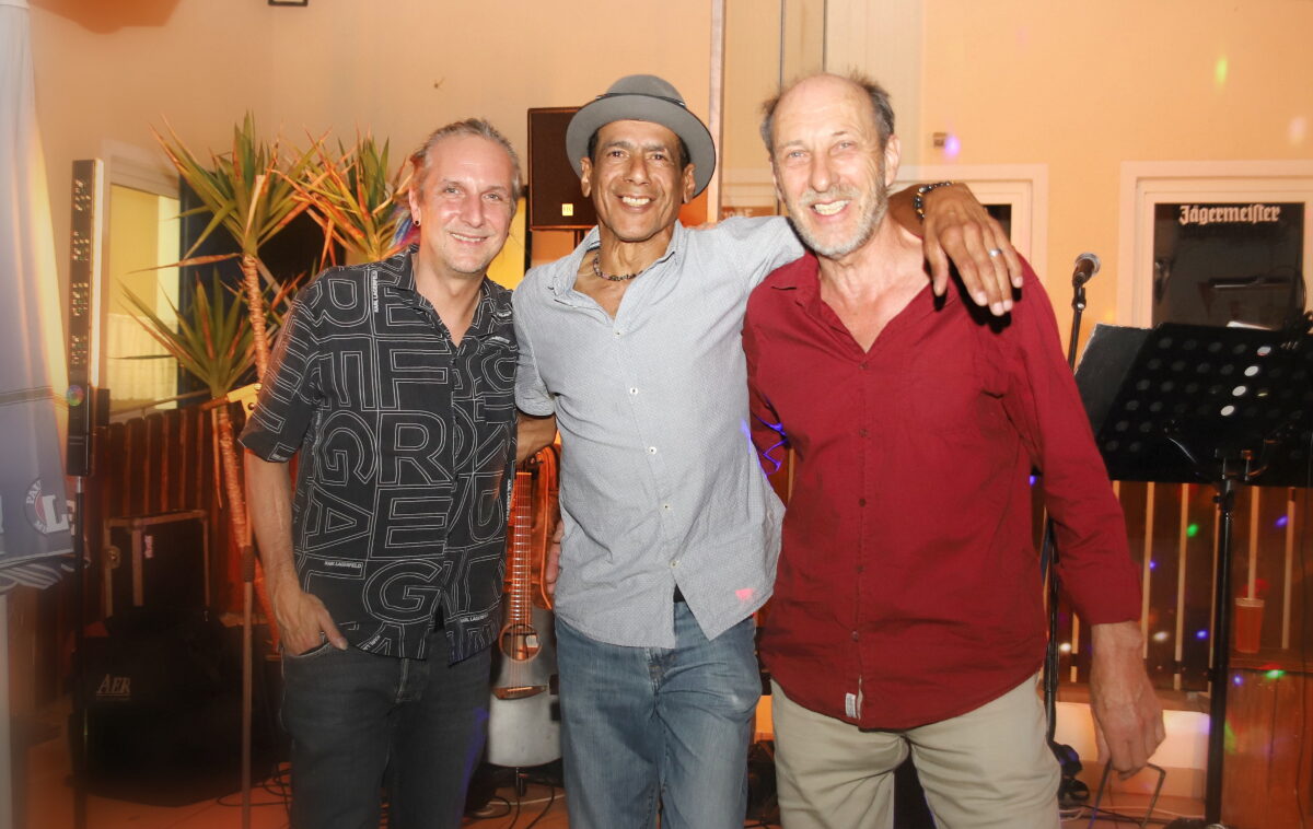 Burst begeistert Etzenricht mit Sommernachtstraum-Konzert