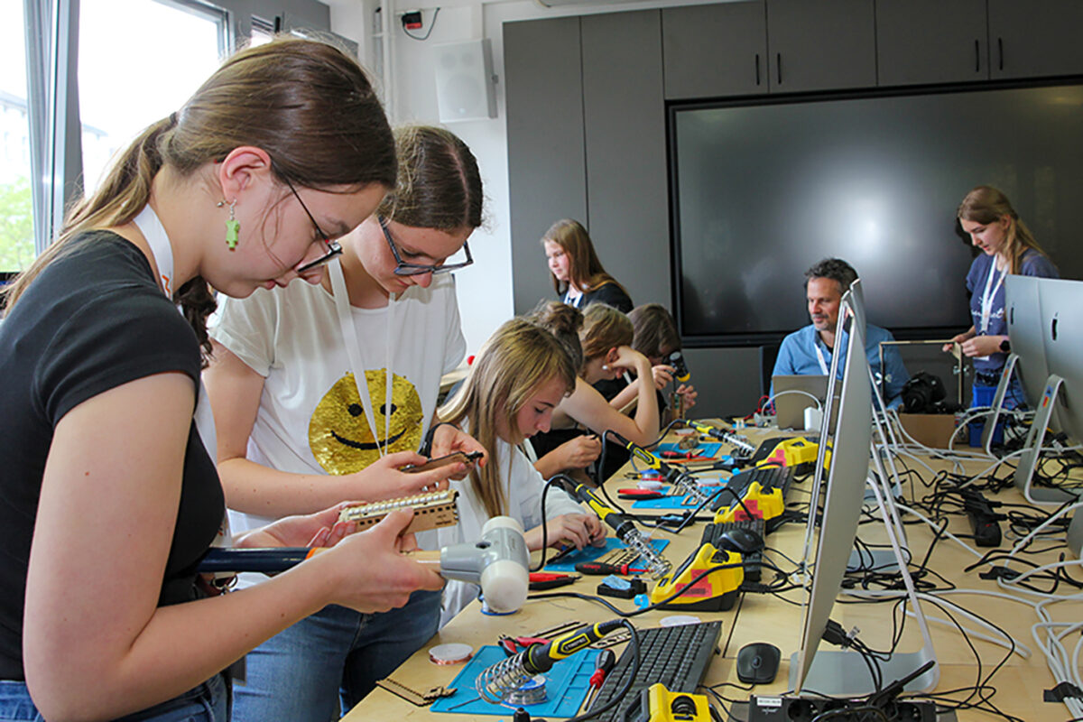 MINTSchool4Girls: IT-Welt spielerisch entdecken