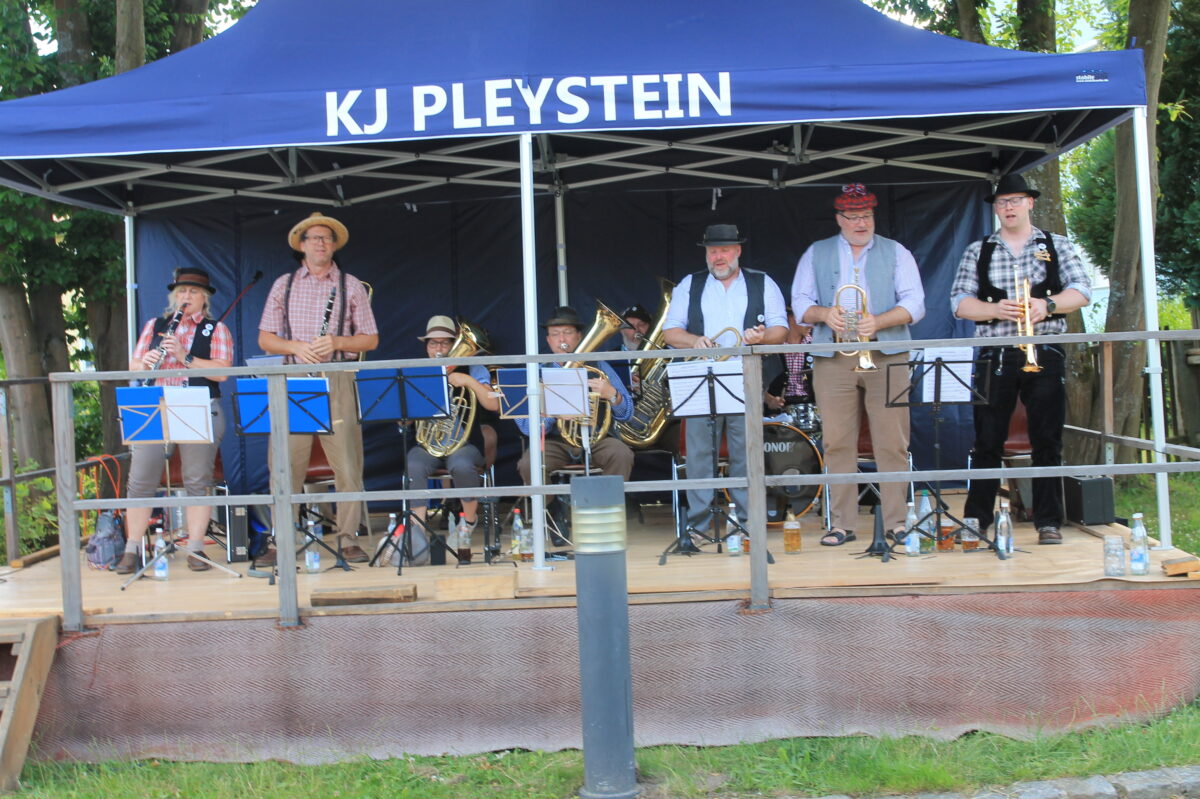 MusikantenNachmittag in Waidhaus begeistert Besucher