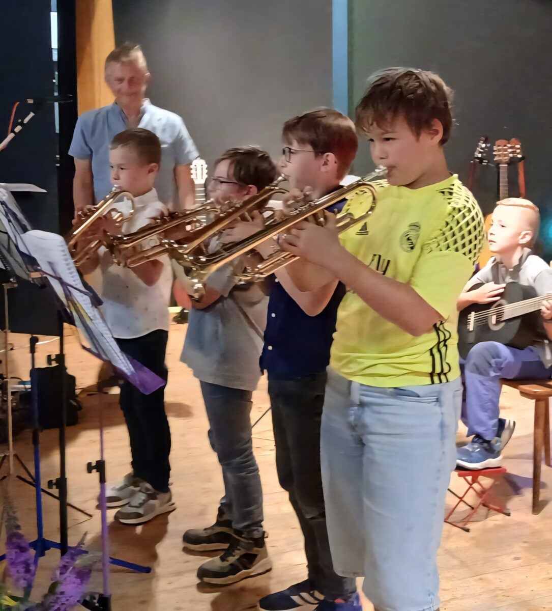 Musikstudio Englhart begeistert mit Sommerkonzert in Grafenwöhr