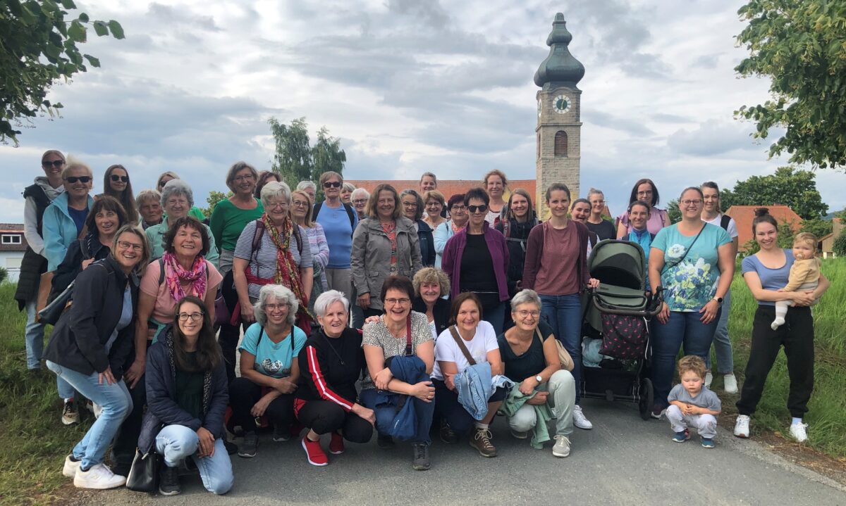 Ökumenisches Fest in Floß fördert Gemeinschaft