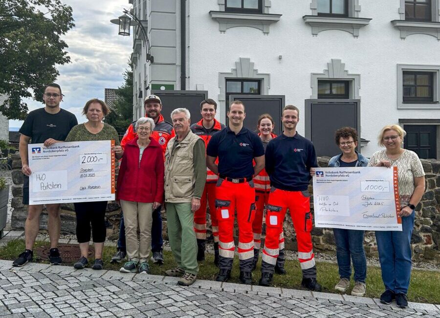 Parkstein erhält Spenden für neues HvO-Einsatzfahrzeug