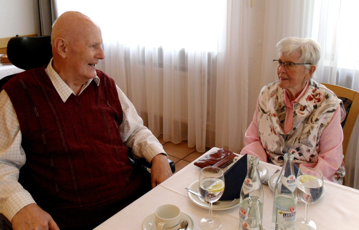 Pfarrer Haas feiert mit Etzenricht 85. Geburtstag