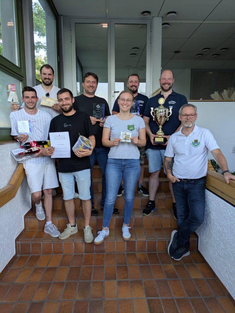 Pfingstschießen in Floß: Motorradfreunde holen Sieg