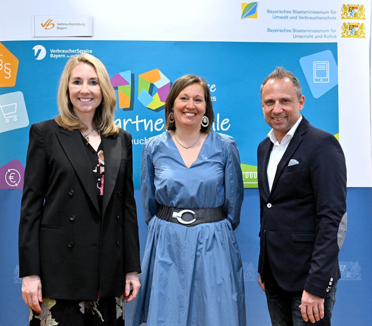 Schulen in Neustadt und Grafenwöhr für Verbraucherbildung geehrt