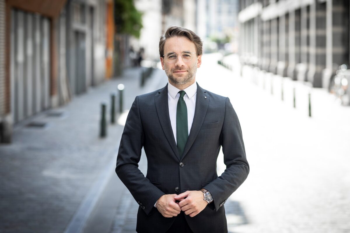 Kongress der Jungen Europäischen Volkspartei  in Brüssel: Severin Hirmer weiter Vizepräsident