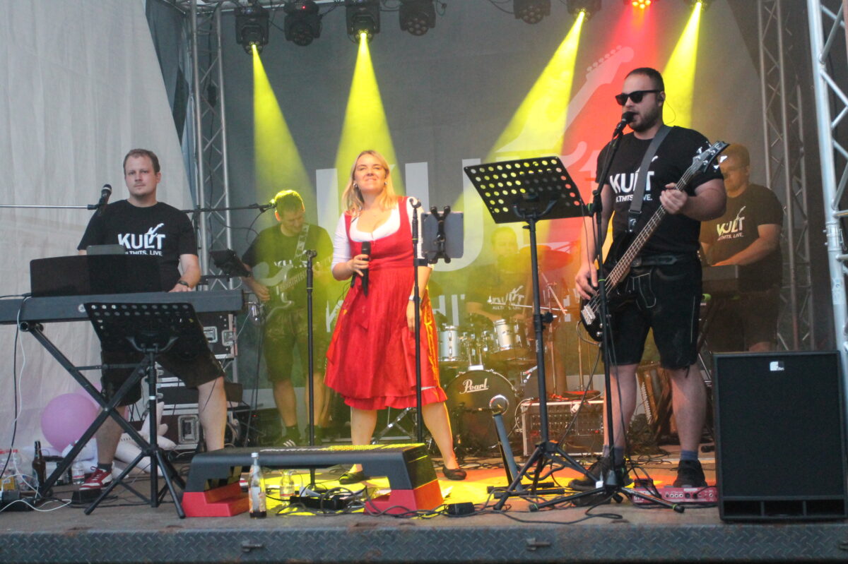 Sommernachtsfest in Neukirchen feiert 75 Jahre Tradition