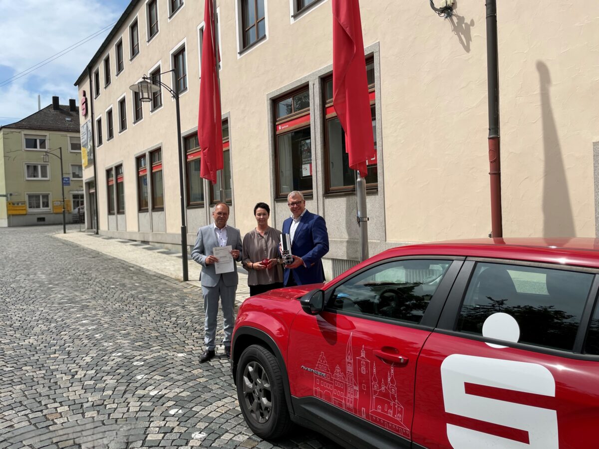 Sparkasse modernisiert für Klimaschutz in Waldsassen