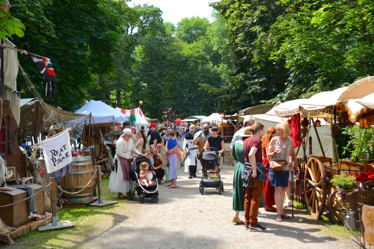 "Horto Historico": Zurück ins Mittelalter - Markttreiben in Teublitz