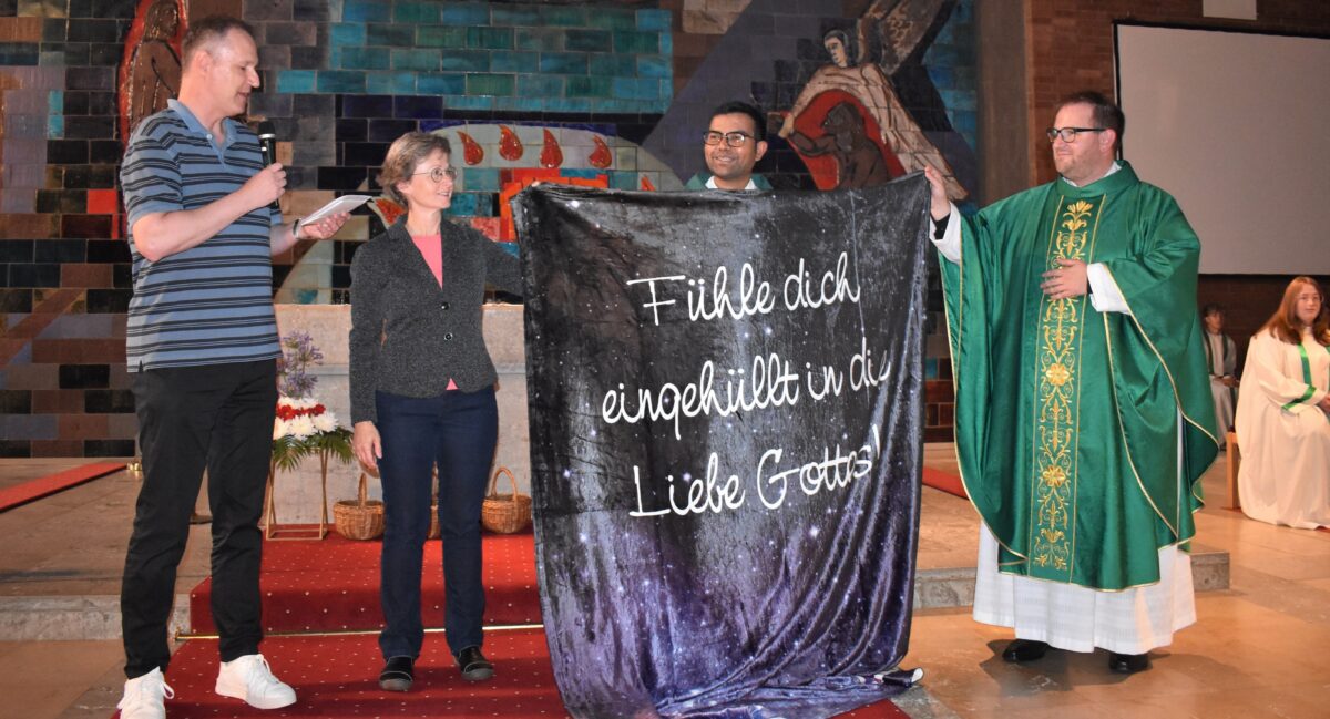 Namaste &amp;amp; Vergelt’s Gott für Kaplan "Ravi"